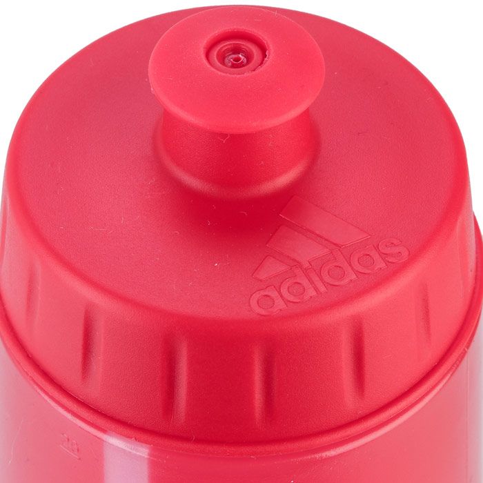 adidas Performance Bottle  Red-White.  <BR><BR>- Volume; 750ml. <BR>- BPA-free squeeze water bottle.<BR>- TPU mouth piece.<BR>- Wide opening and screw cap.<BR>- Dishwasher safe.<BR>- 100% polyethylene injection molded<BR>- Ref: DU0186
