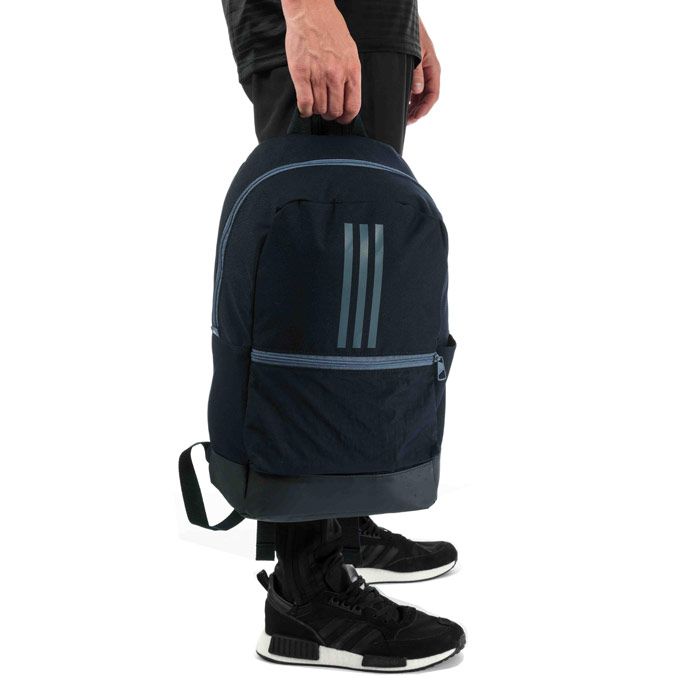 Mens adidas Originals Classic 3-Stripes Backpack  Navy. <BR><BR>- Dimensions: 30 cm x 44 cm x 17cm <BR>- Volume: 24L.<BR>- Trefoil backpack.<BR>- Front zip pocket.<BR>- Side water bottle pockets.<BR>- Padded adjustable shoulder straps.<BR>- This product is made with Primegreen  a series of high-performance recycled materials. <BR>- 100% recycled polyester plain weave. Machine washable.<BR>- Ref: DZ8263.