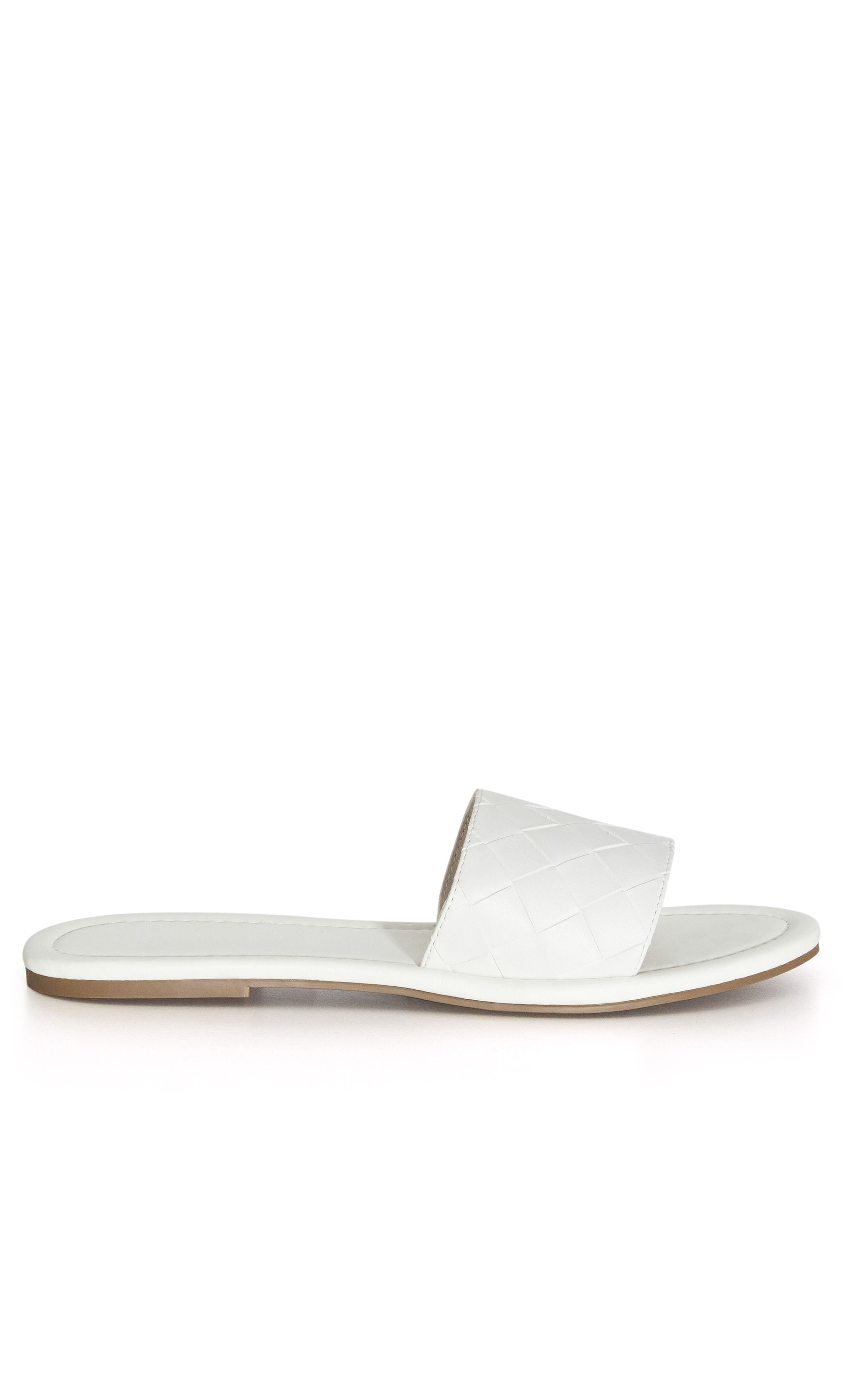 You can't go wrong with a pair of sleek slides! Our Weave Slide offers crisp white hue and woven detail, as well as an wide fit for added comfort. From laidback lunching to shopping dates and everything in between, these staple slides have you sorted. Key Features Include: - Round open toe - Slip on style - Faux leather upper - Woven detail Complete a flirty and feminine day look for rooftop drinks with the girls with your favourite floral mini dress and a round rattan bag.