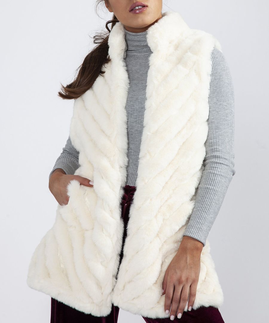 White faux fur quilted gilet