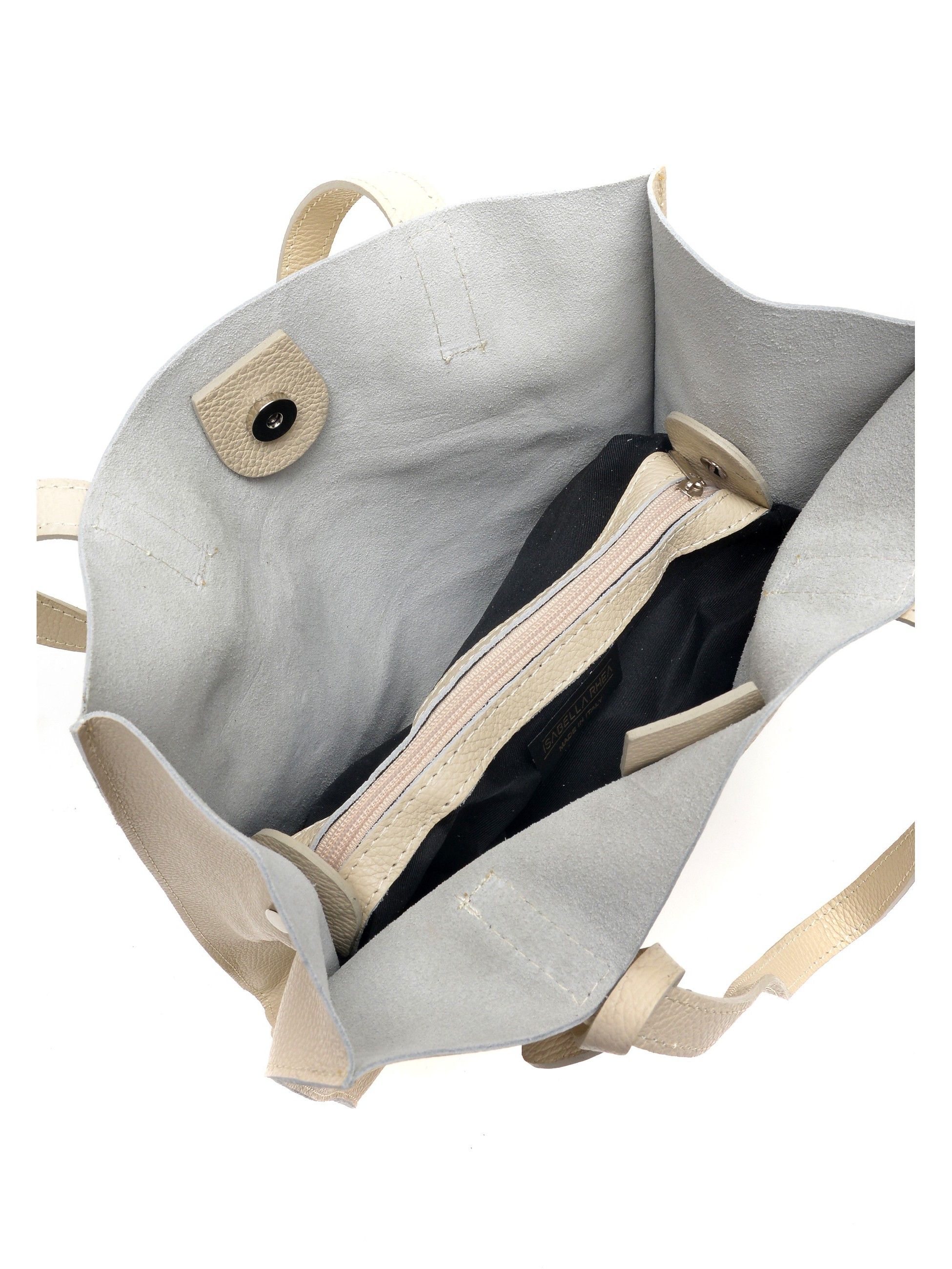 Shoulder Bag
100% cow leather
Two top handles 60 cm
Top magnetic snap closure
Interior zip pocket
Dimensions: 33x31x9 cm