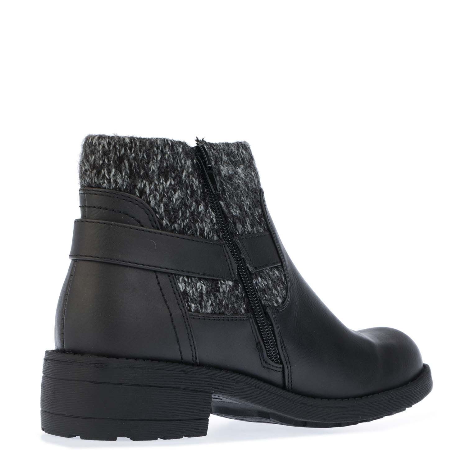 Womens Rocket Dog Tegal Santee Boots in black.- Synthetic and textile upper.- Inside zip closure.- Knitted collar. - Debossed branding.- Reinforced heel and toe.- Textile lining.- Rubber sole.- Ref.: TEGALSANTEE