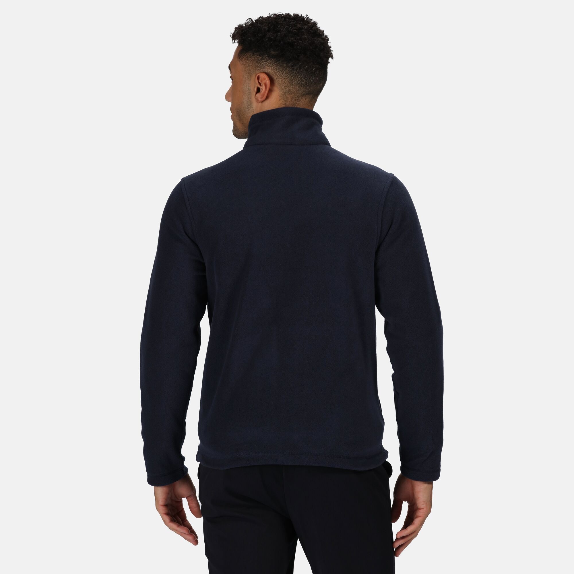 210 series microfleece. Layer lite fabric technology. Fleece cuffs. Adjustable shockcord hem. 2 zippered lower pockets. 2XL (46-48: Chest To Fit (ins)). 3XL (49-51: Chest To Fit (ins)). 4XL (52-54: Chest To Fit (ins)). L (41-42: Chest To Fit (ins)). M (39-40: Chest To Fit (ins)). S (37-38: Chest To Fit (ins)). XL (43-44: Chest To Fit (ins)). 100% Polyester.