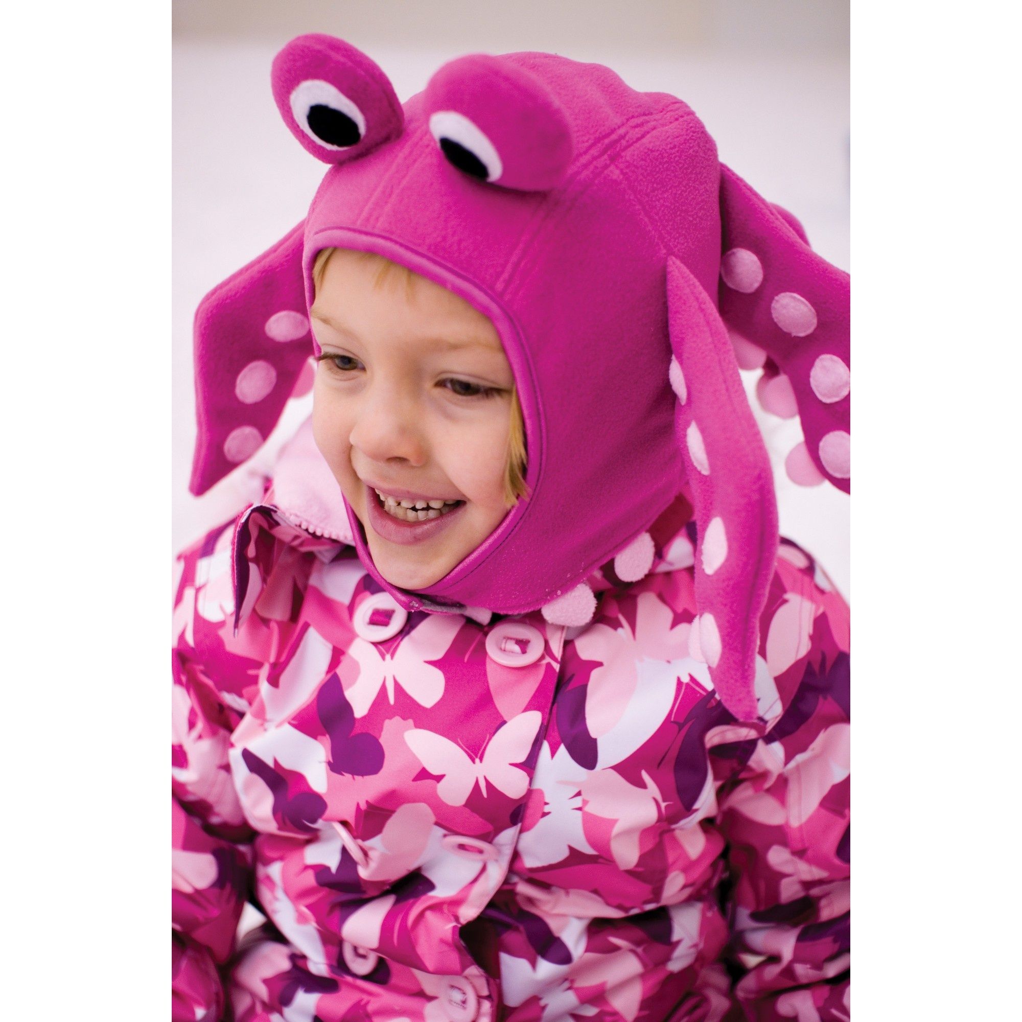 Novelty octopus balaclava, perfect for little adventurers who want to stay warm in fun style. Plus, this will make them almost impossible to lose sight of. Material: Shell: 100% Polyester Anti Pil Microfleece. Lining: 100% Cotton.