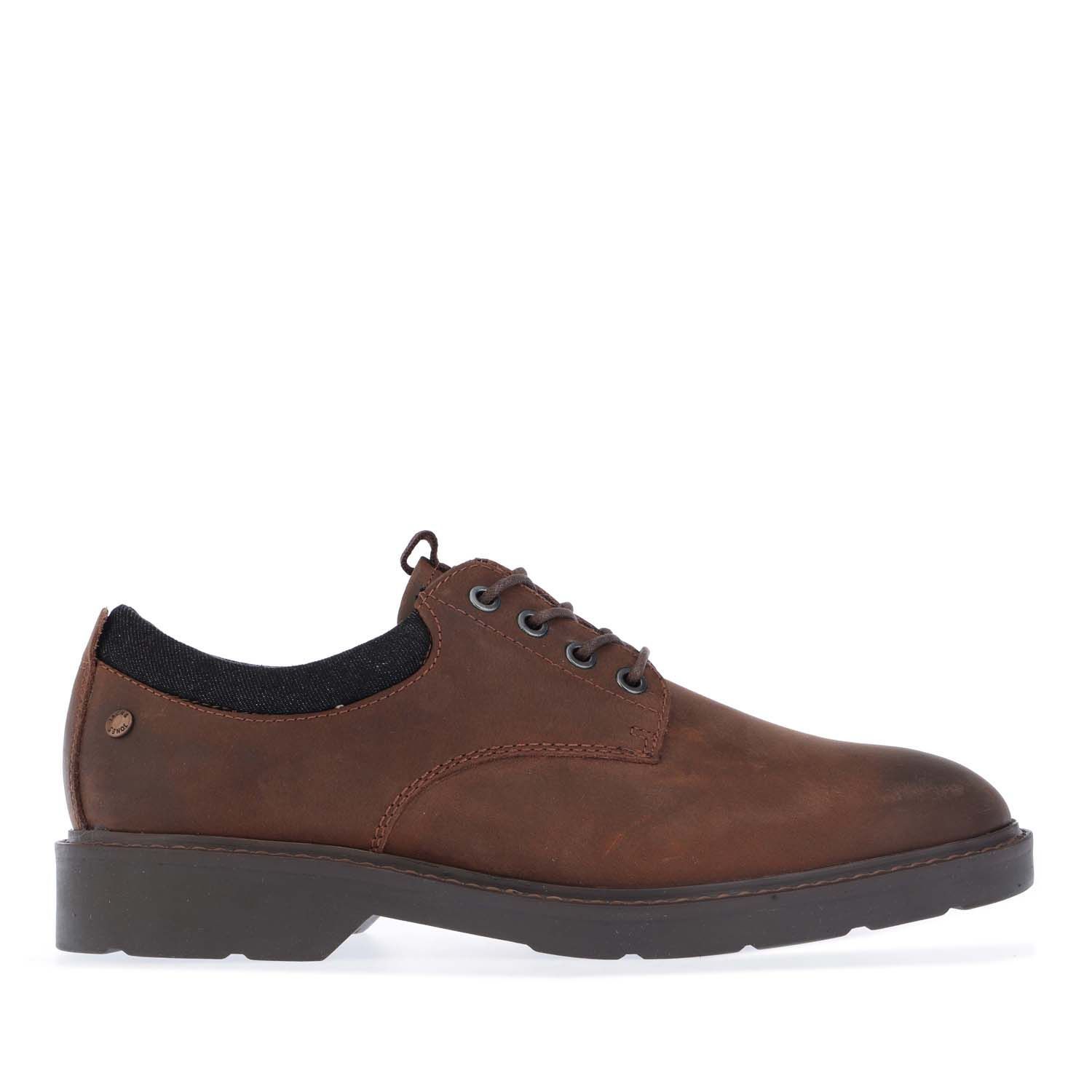 Mens Jack Jones Kimber Shoe in brown.- Leather upper.- Lace closure.- Branding on the tongue.- Rubber sole.- Ref: 12193071