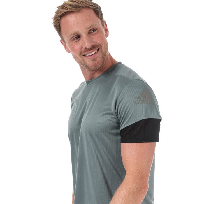 Mens adidas 25-7 Rise Up N Run Parley T-Shirt in grey.<BR><BR>Soft and breathable running t-shirt  made from recycled plastic reclaimed from beaches and coastal communities before it reaches the ocean.<BR>- climacool helps keep you cool and dry.<BR>- Crew neck.<BR>- Short sleeves.<BR>- Ventilating mesh inserts at centre back and sleeves.<BR>- Reflective details at centre back and sides.<BR>- Reflective adidas Badge Of Sport logo printed at left sleeve.<BR>- Regular fit.<BR>- 100% Recycled polyester.  Machine washable.<BR>- Ref: EI6317