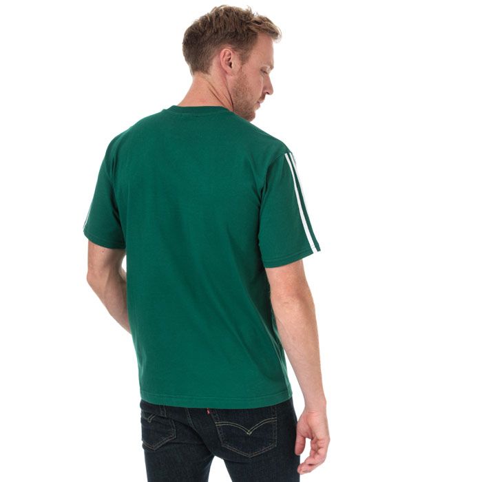 Mens adidas Originals Outline Trefoil T-Shirt in collegiate green.<BR><BR>- Ribbed crew neck.<BR>- Short sleeves with applied 3-Stripes.<BR>- Embroidered outline Trefoil logo at centre chest.<BR>- Tonal back neck tape.<BR>- Relaxed fit.<BR>- Main material: 100% Cotton.  Machine washable.<BR>- Ref: EJ7118