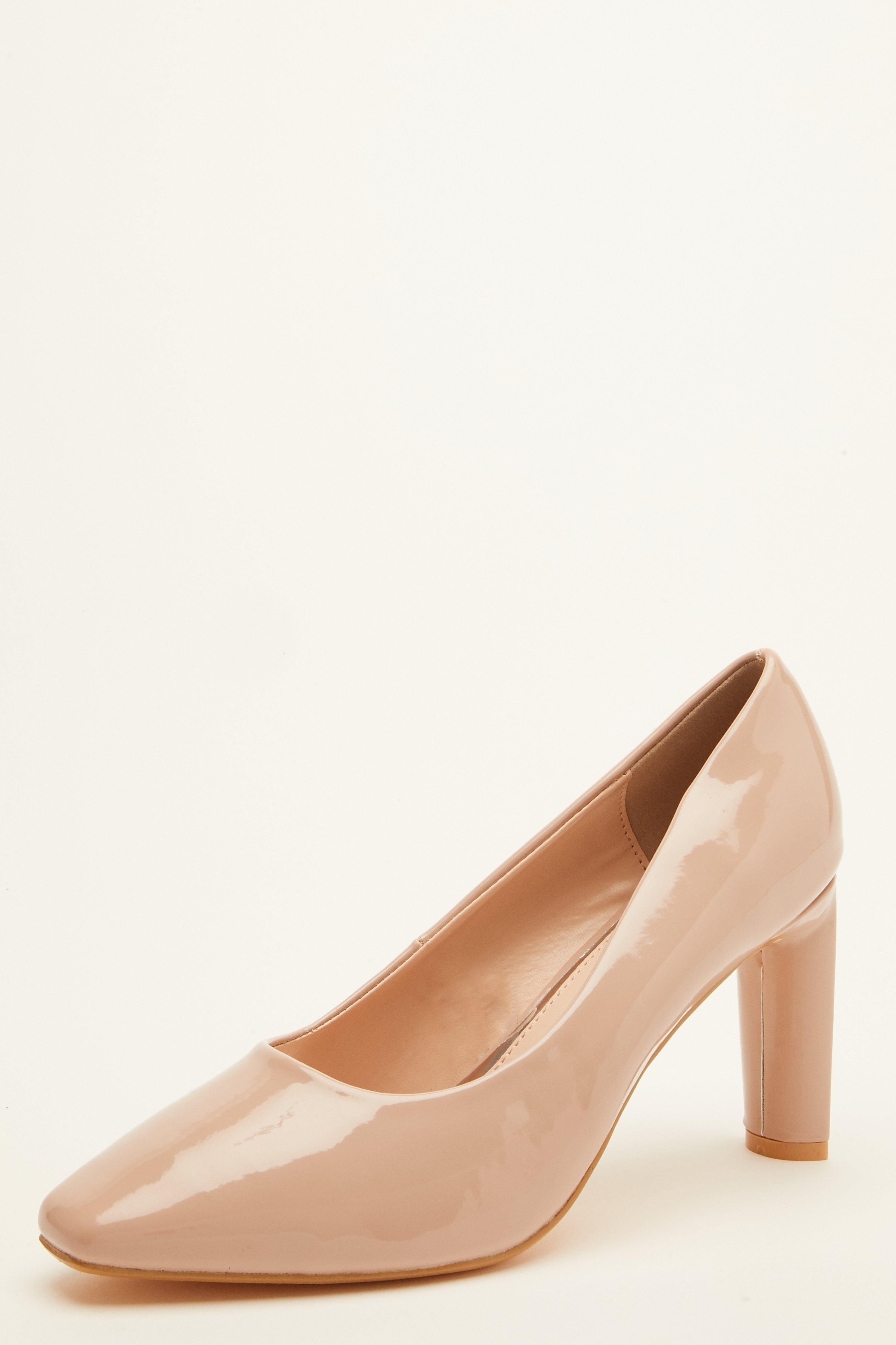 - Court style  - Patent finish  - Closed toe style  - Thin heel  - Heel height: 3.5
