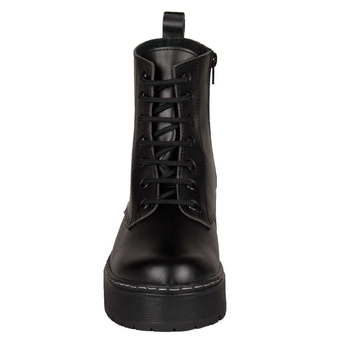 Modern and comfortable military-style boot for lady with platform and material, very easy to clean. It carries laces of thick thread and metallic eyelets in black, as well as a side zipper, to facilitate footwear. It brings anterior and posterior buttress, it also comes doubly sewn, providing greater quality and consistency to the boot. Interior lined with textile, with padded plant. Stitched floor. Anti-slip rubber sole with tacos. Made in Spain.