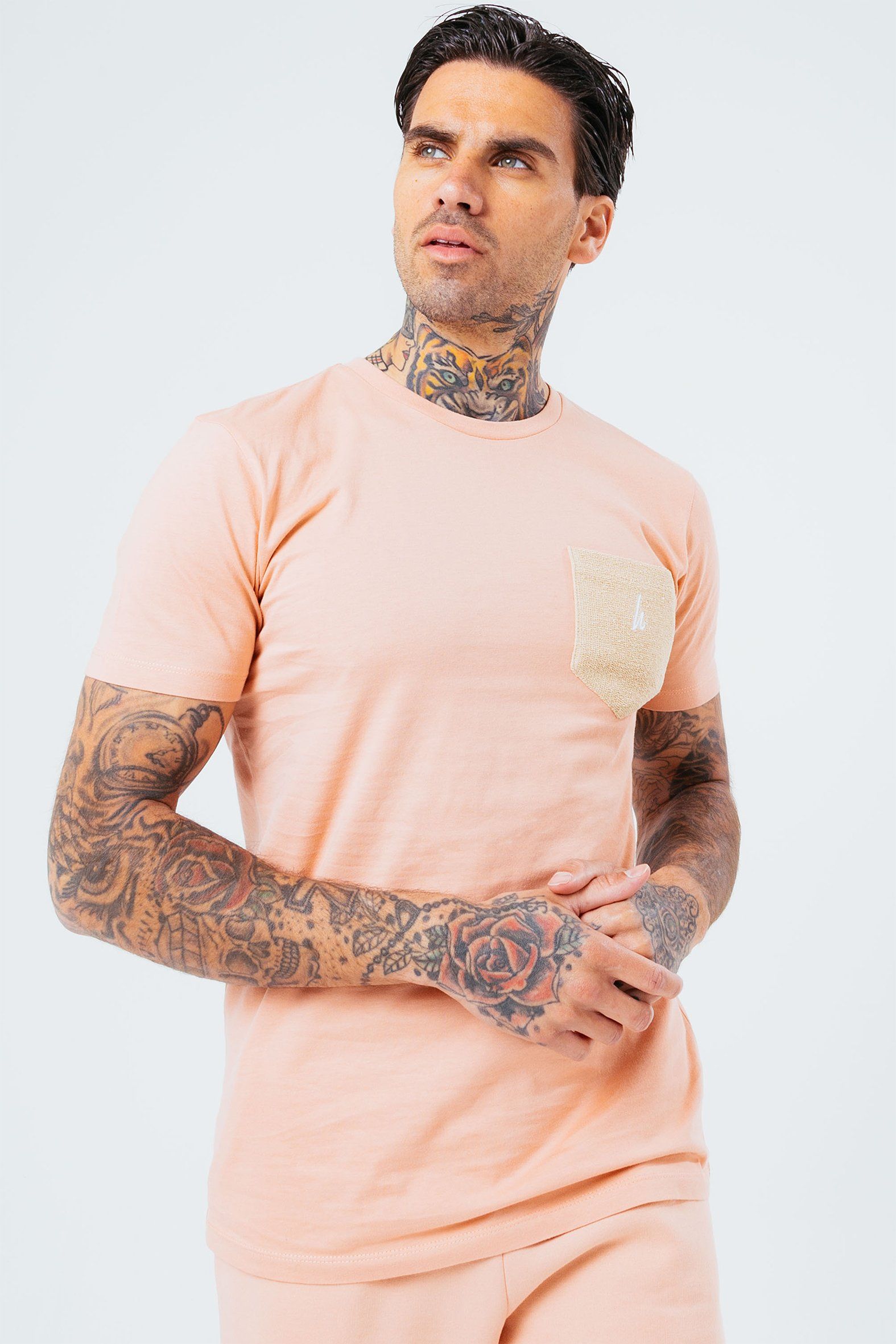 The HYPE. Pink Reverse Men's T-Shirt is your new go-to everyday essential. Designed in our standard men's tee shape, with a crew neckline and short sleeves for a classic fit. With a 100% cotton fabric base for supreme comfort and breathable space. With a minimalistic design approach, in a dusty pink colour palette. Finished with the new! just hype H logo embroidered on the front pocket in contrasting white. Wear with black skinny fit jeans for a smart casual look. Machine washable.