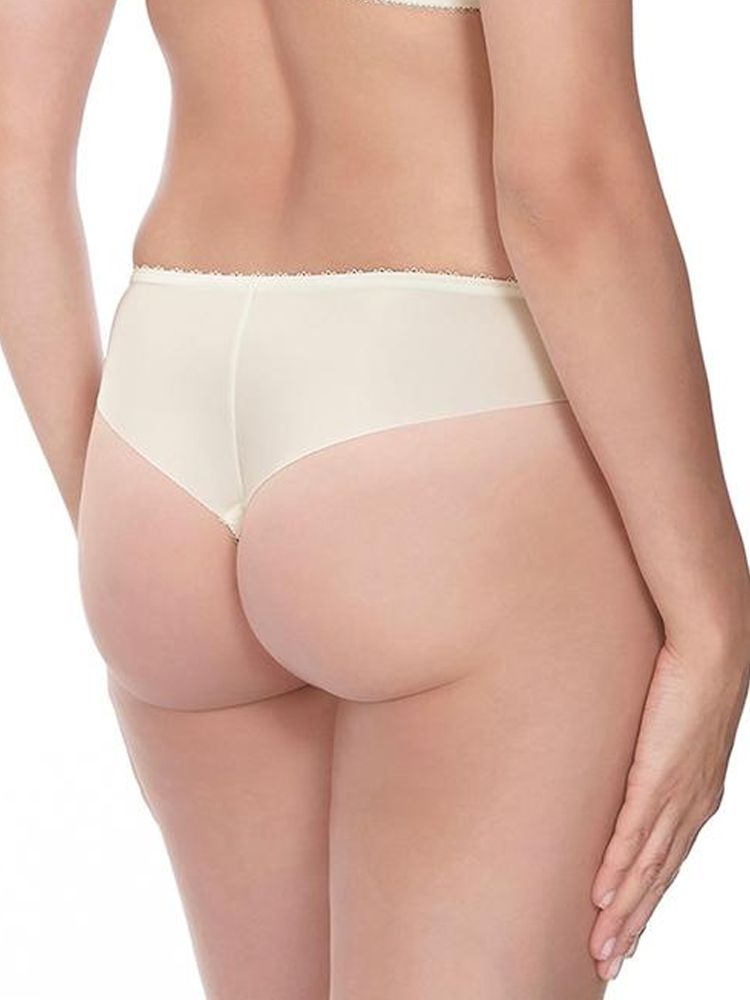 Fantasie Sofia, this luxurious mid rise Brazilian thong is adorned in an indulgent embroidered lace with sheer side panels for an alluring look. Complete with minimal coverage on the rear with flat seams for a smooth look and finished with a delicate jewel detail in the centre. Size Guide: S (10), M (12), L (14), XL (16).
