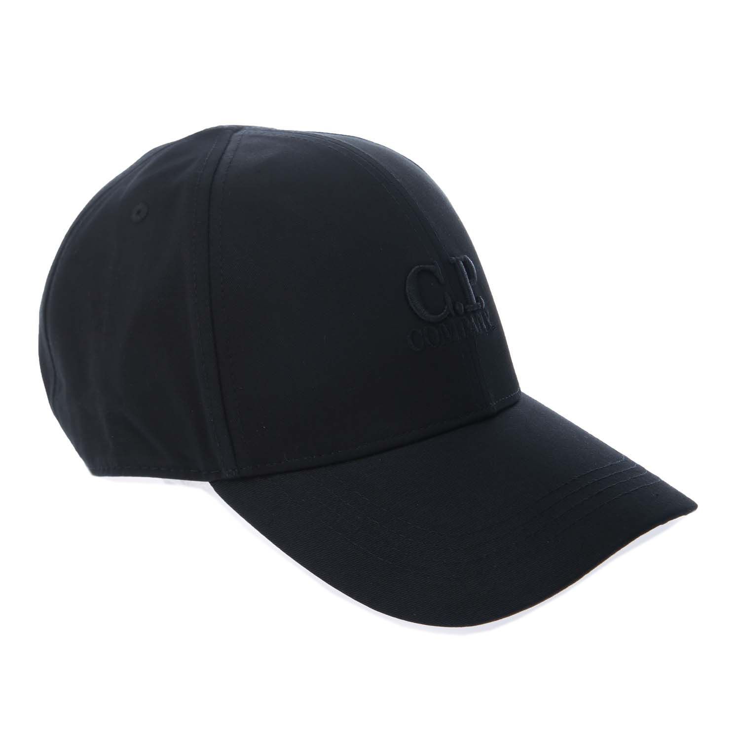 Mens C.P. Company Logo Cap in black.- Adjustable strap.- 6 panel construction.- Peak and the brands signature logo embroidered to the centre front.- Cotton twill.- 100% Cotton. Machine washable.- Ref: 12CMAC015A999