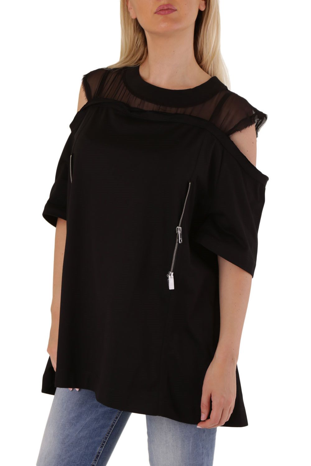 Brand: Diesel Gender: Women Type: T-shirts Season: Spring/Summer  PRODUCT DETAIL • Color: black • Pattern: plain • Sleeves: short • Neckline: round neck  COMPOSITION AND MATERIAL • Composition: -100% cotton  •  Washing: machine wash at 30°. print:plain. neckline:round-neck. sleeves:half-sleeves