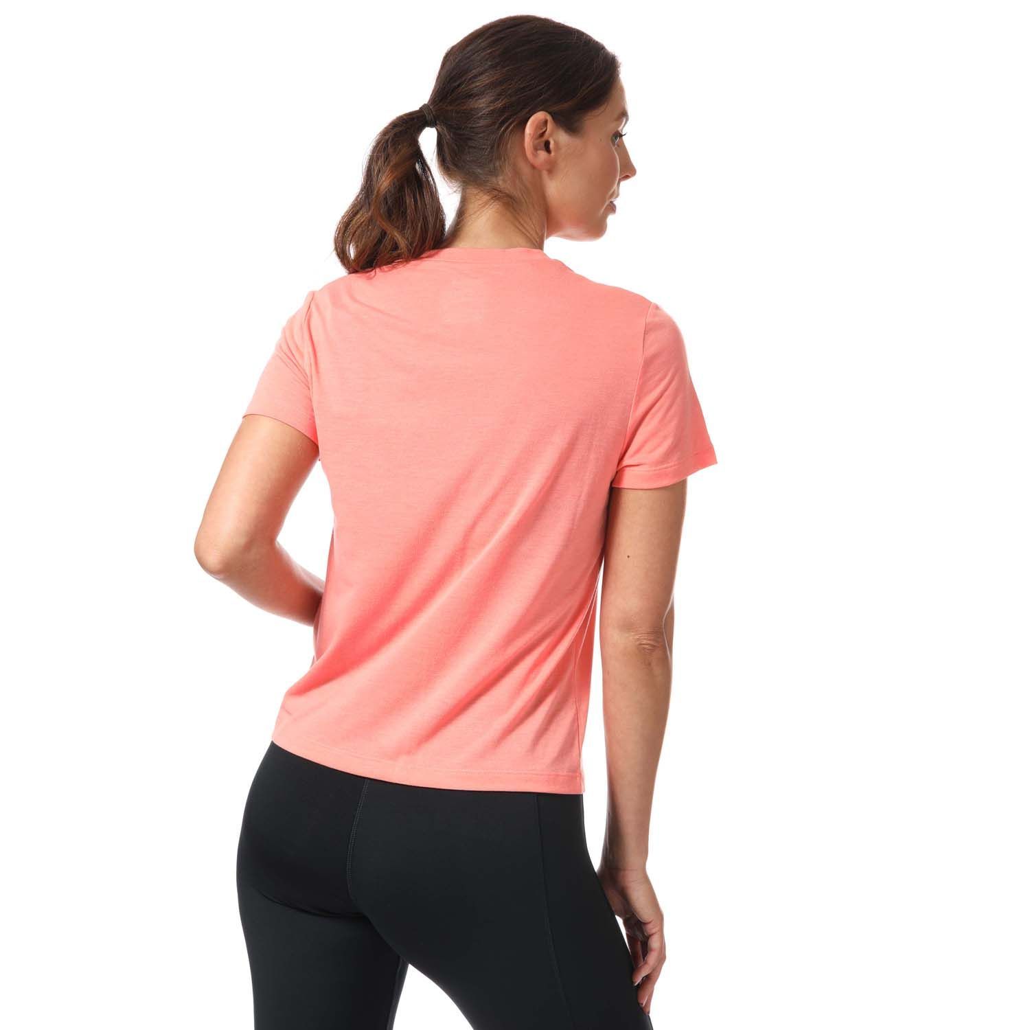Womens Reebok Workout Ready Supremium Big Logo T- Shirt in coral.-Crew neck.- Short sleeves.- Supremium fabric offers lightweight comfort.- Reebok branding to the chest.- Speedwick fabric wicks sweat to help you stay cool and dry.- Slim fit.- Main Material: 65% Polyester  35% Rayon. - Ref: GI6865