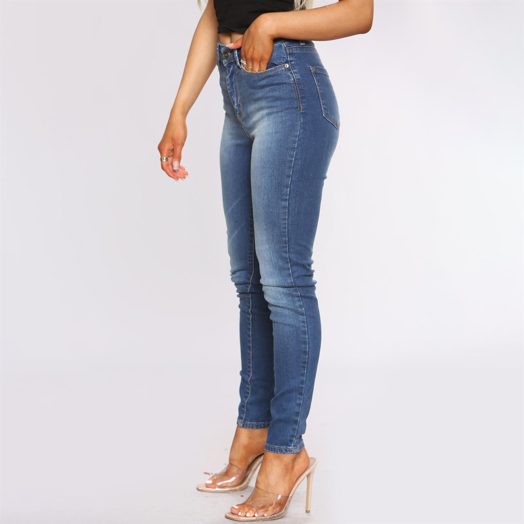 Enzo Womens Skinny Stretch Jeans, Slim Fitted Jeans With Faded Detail to Leg, Featuring 2 Front Pockets, 2 Back Pockets and 1 Coin Pocket, Zip Fly Fastening, 98% Cotton, 2% Elastane, Ideal for casual wear