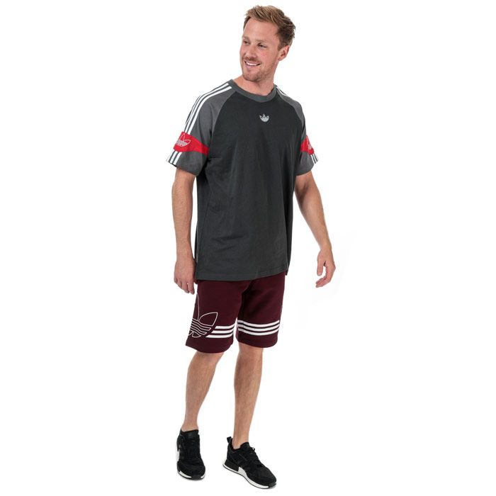 Mens adidas Originals Outline Shorts in maroon.<BR><BR>- Elasticated waistband with inner drawcord and embroidered Trefoil logo.<BR>- Zipped front welt pockets.<BR>- Wraparound 3-Stripes print with outline Trefoil graphic.<BR>- Regular fit.<BR>- Main material: 100% Cotton.  Machine washable.<BR>- Ref: FK5978