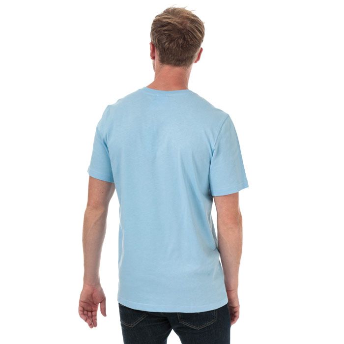 Mens adidas Originals Linear Logo T-Shirt in clear sky.<BR><BR>- Ribbed crew neck.<BR>- Short sleeves.<BR>- Retro-inspired graphic with linear logo printed to front. <BR>- Tonal back neck tape.<BR>- Regular fit.<BR>- Main material: 100% Cotton.  Machine washable.<BR>- Ref: FM3345