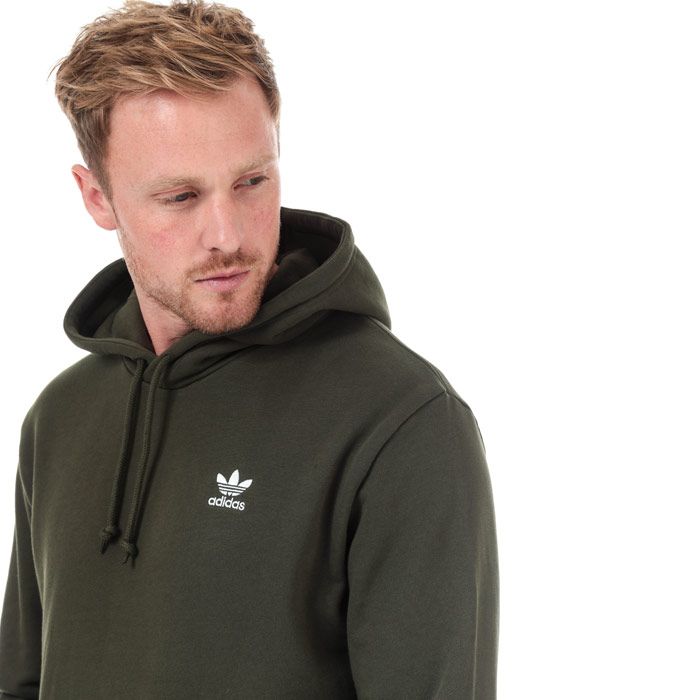 Mens adidas Originals Essential Hoody in night cargo.<BR><BR>- Drawcord-adjustable hood.<BR>- Long sleeves.<BR>- Embroidered Trefoil logo at left chest.<BR>- Kangaroo style pocket to front.<BR>- Ribbed cuffs and hem.<BR>- Tonal back neck tape.<BR>- Regular fit.<BR>- Main material: 100% Cotton.  Machine washable.<BR>- Ref: FR5292