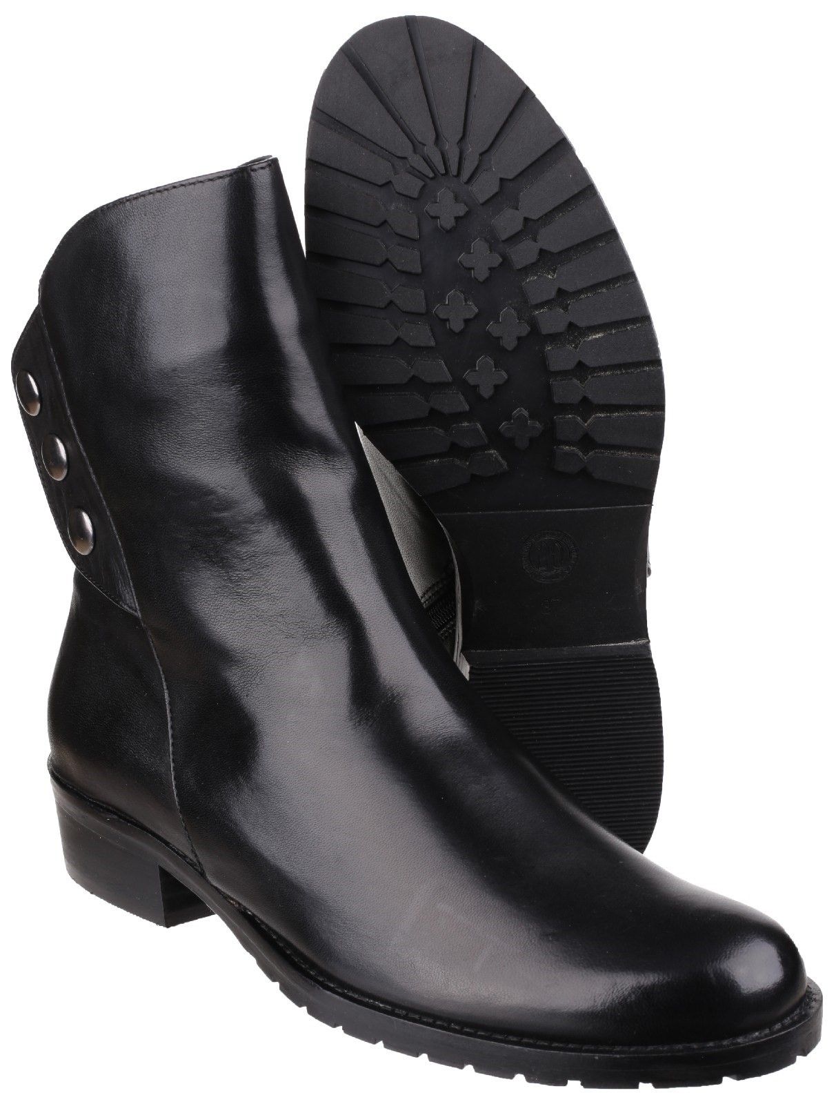 Riva brings classic Italian style with a twist with the Buttons leather dress boot. Crafted with asymmetric lines and stylish button detail. A mid-height block heel gives timeless elegance.Buttons is a stylish ankle boot from 'Riva'. 
Featuring a flap over cuff at the front of the ankle. 
popper buttons design on outer. 
Zip fastening for a easy fit. 
Full leather outer.