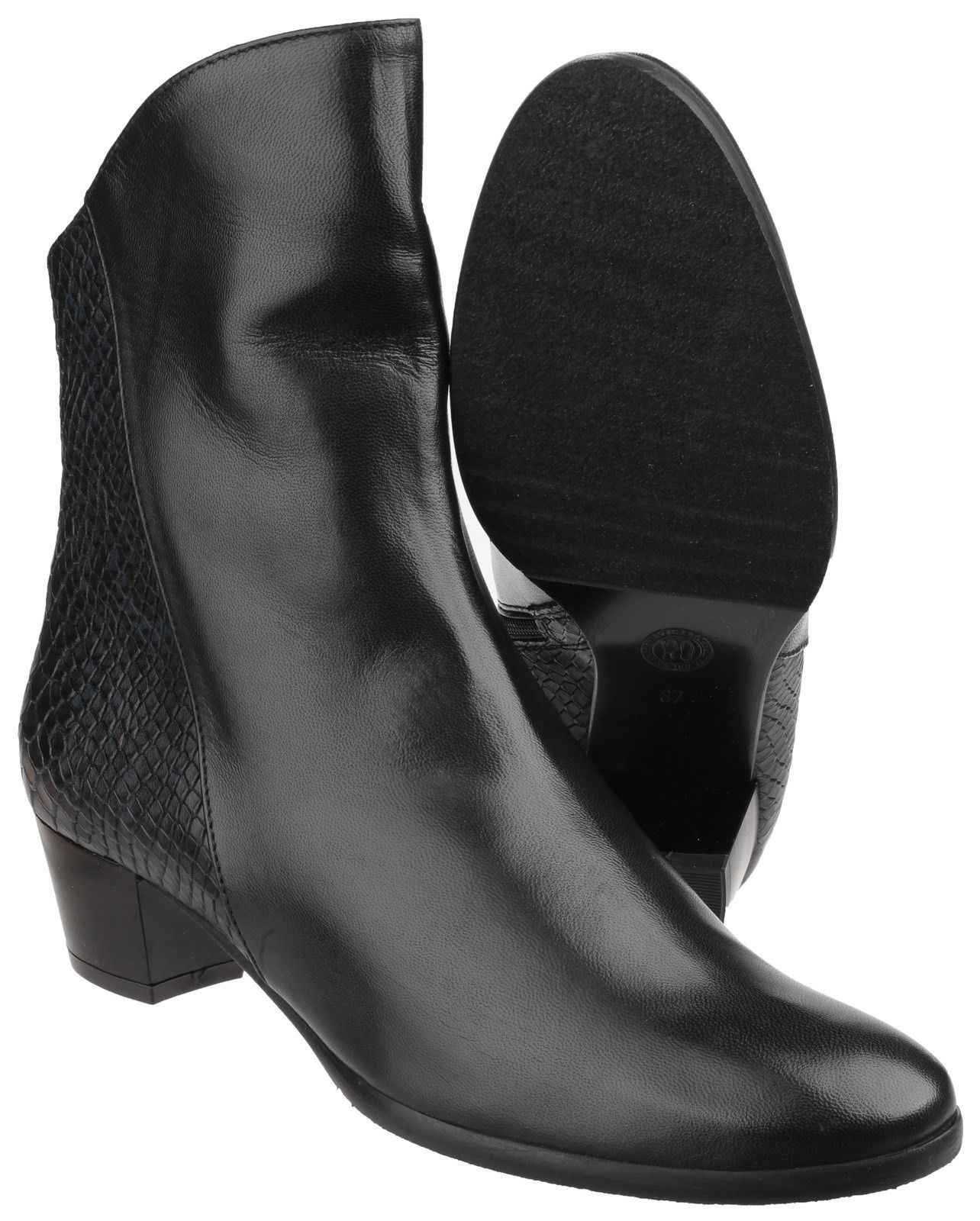 Stylish ankle boot from Riva with luxury snake print and smooth grained leather vamp. Inner side zip for quick access and tasteful snap button closure.Women's stylish ankle boot. 
Luxury snake print heel upper and smooth grained vamp. 
Inner side zip with snap button top closure. 
Comfort warm lining. 
Contoured mid-height block heel.