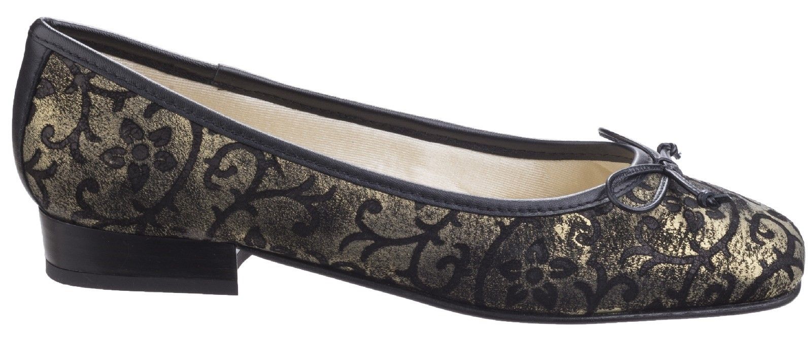 Riva brings in a twist to the traditional ballet with this regal embossed floral print court shoe.  A square toe gives a dynamic feel to your day to evening wear. Luxury metallic leather upper with embossed print. 
Gently padded soft textile lining. 
Smooth leather rim with leather bow. 
Cushioned leather footbed. 
Square front toe.