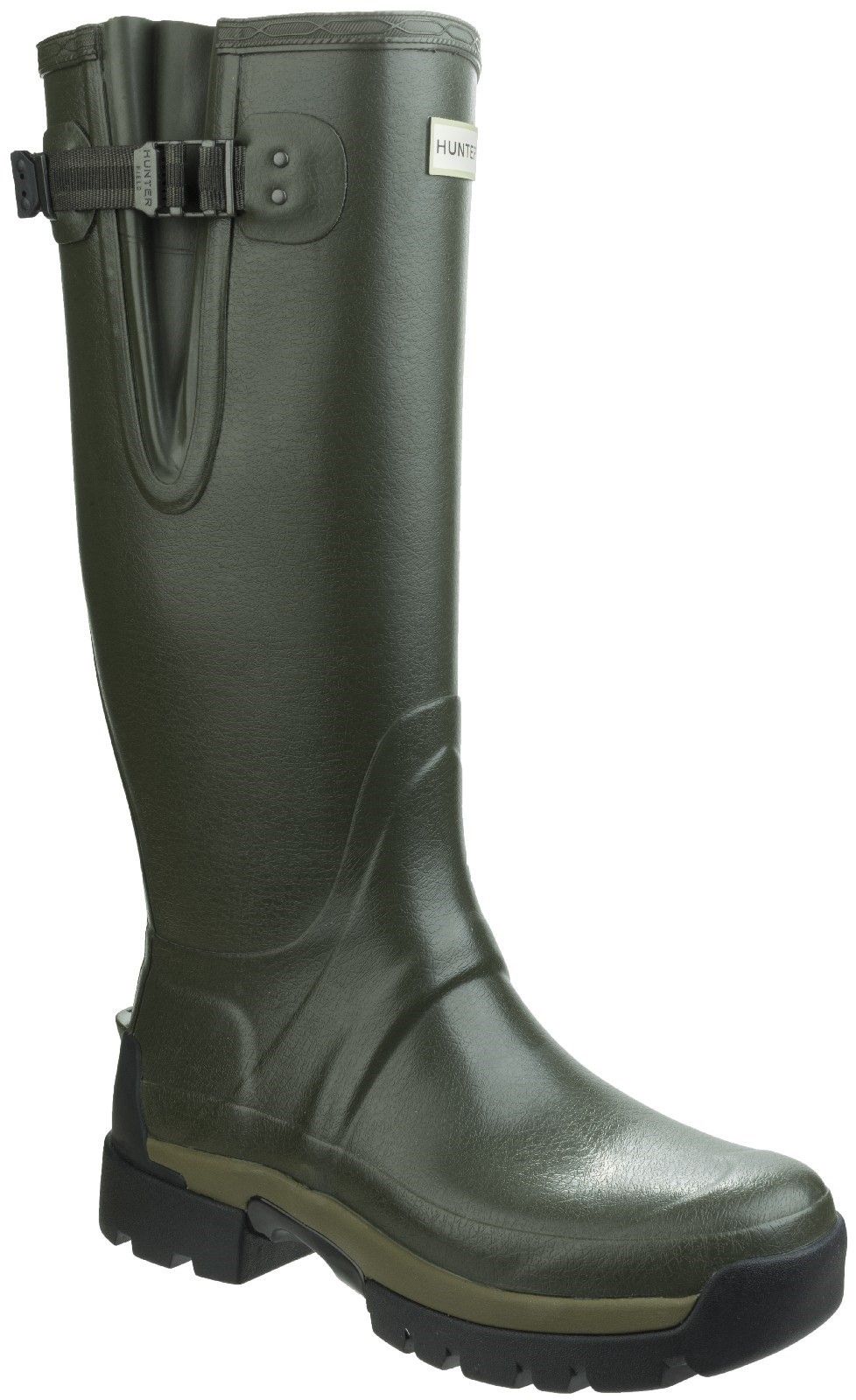 Built with specialised technical elements, the boot is handcrafted from a new soft rubber compound, featuring an adjustable side gusset to adapt the fit of the leg and a 3mm neoprene lining for insulation. This is a performance style with high durability. 
Handcrafted. 
Waterproof. 
Performance Vibram outsole. 
Adjustable gusset at the leg.