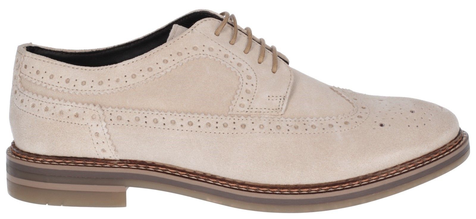 Turner is one of our classic brogues from the Artist range and has been one of the brand's most loved styles of recent seasons. This long wing with a contemporary twist features decorative toe detailing and a traditional wing tip toe cap. High quality suede leather. 
High quality leather lining.