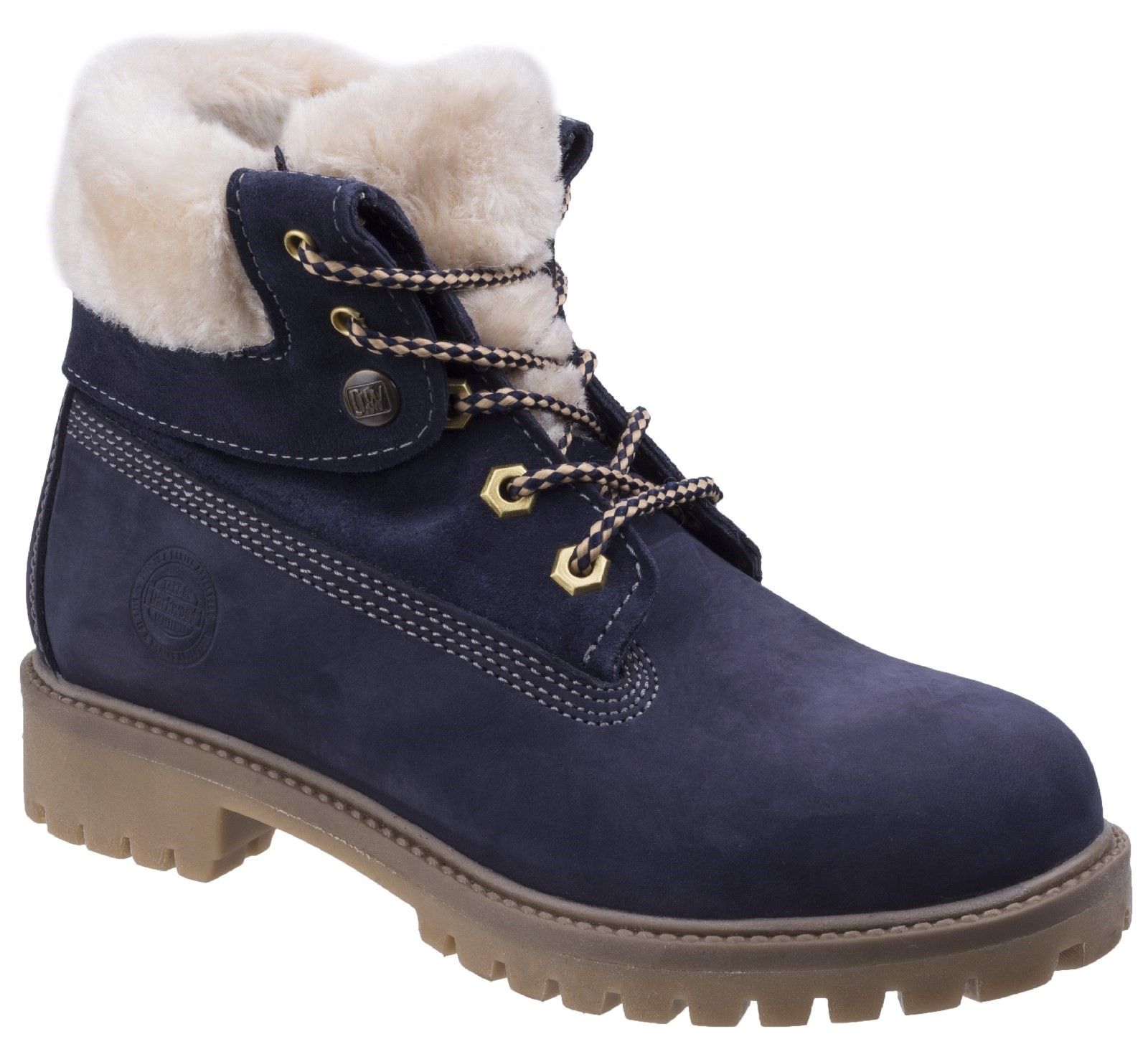Darkwood boots with classy design, featuring water-resistant membrane. Perfect for hiking and cold weather conditions. Womens water-resistant casual boot. 
Artificial-Fur. 
Ideal for autumn and winter. 
Water-resistant genuine leather. 
Good level of puncture resistance against brambles.