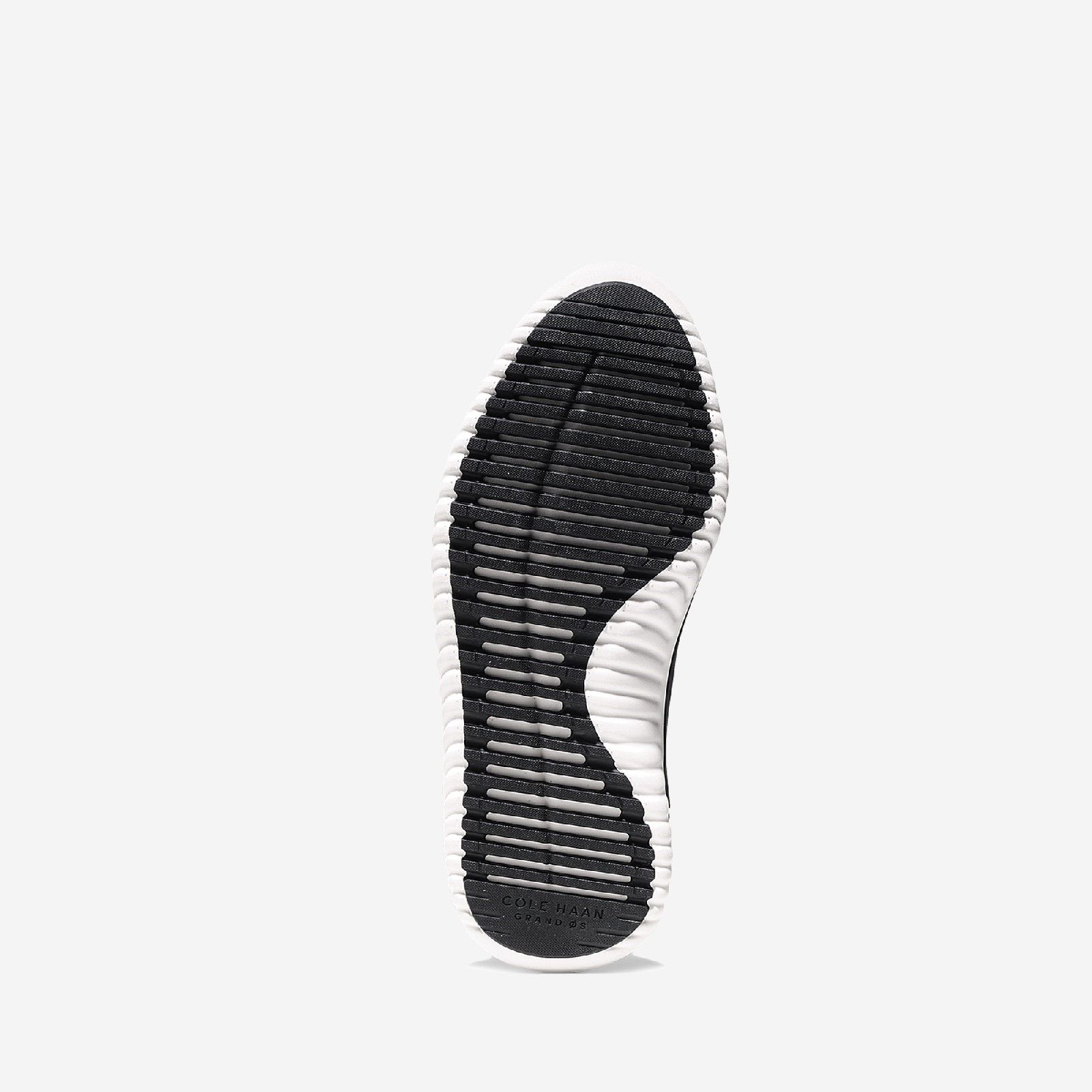 The StudioGrand Knit Sneaker gets revamped with the StudioGrand Sport Knit Sneaker. These clean, lightweight sneakers offer a low-profile silhouette and crisscross elastic upper for a unique spin on classic athleisure. Lightweight.
