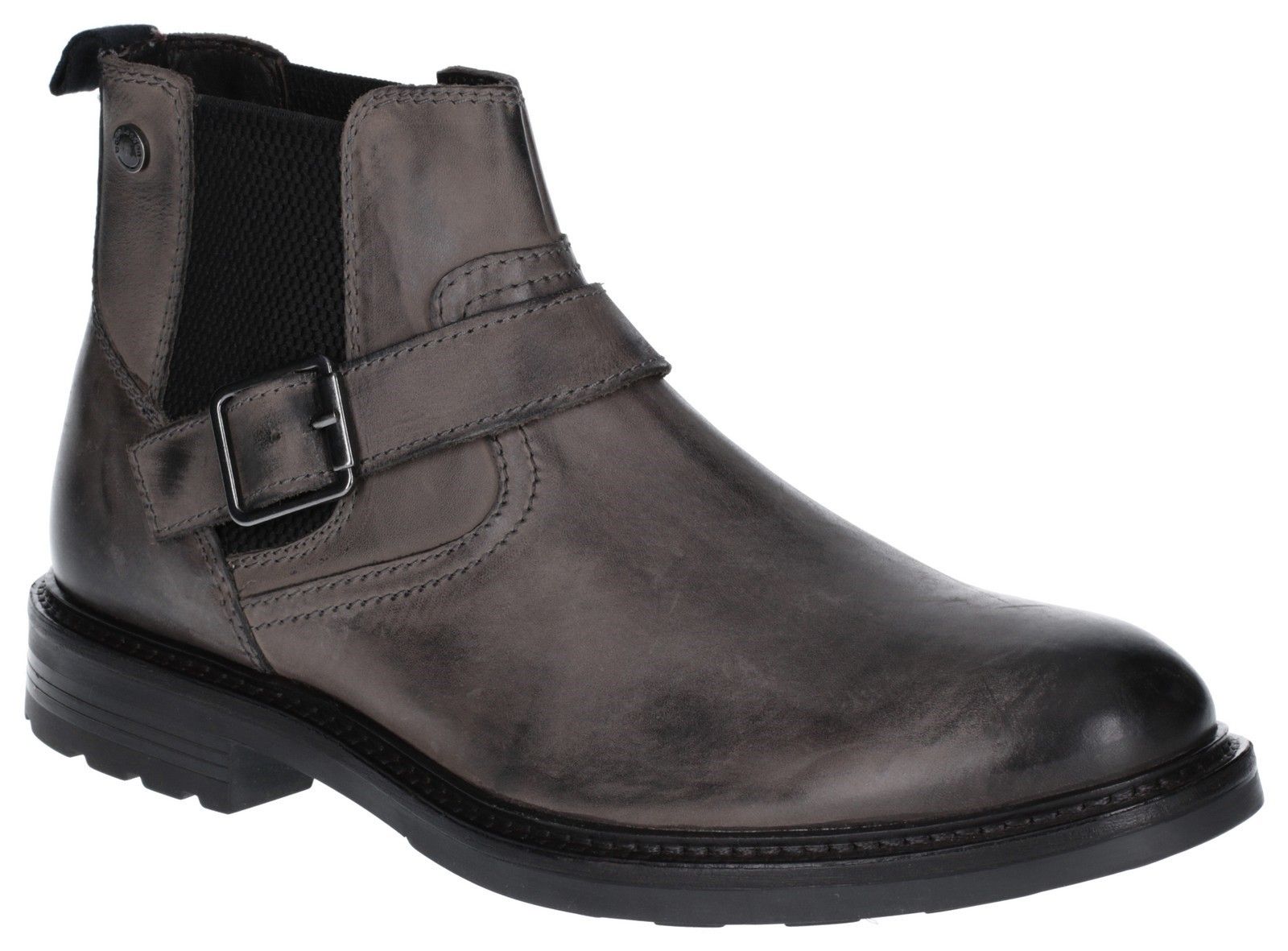 Base London have added a twist to this rugged mens chelsea boot. Featuring a buckle strap across the front, this fine blend of styles sits on a durable and chunky winter sole and provides an elasticated gusset and pull tab for ease of use. Smart/Casual Styling. 
Buckle Strap Details. 
Chunky Sole.