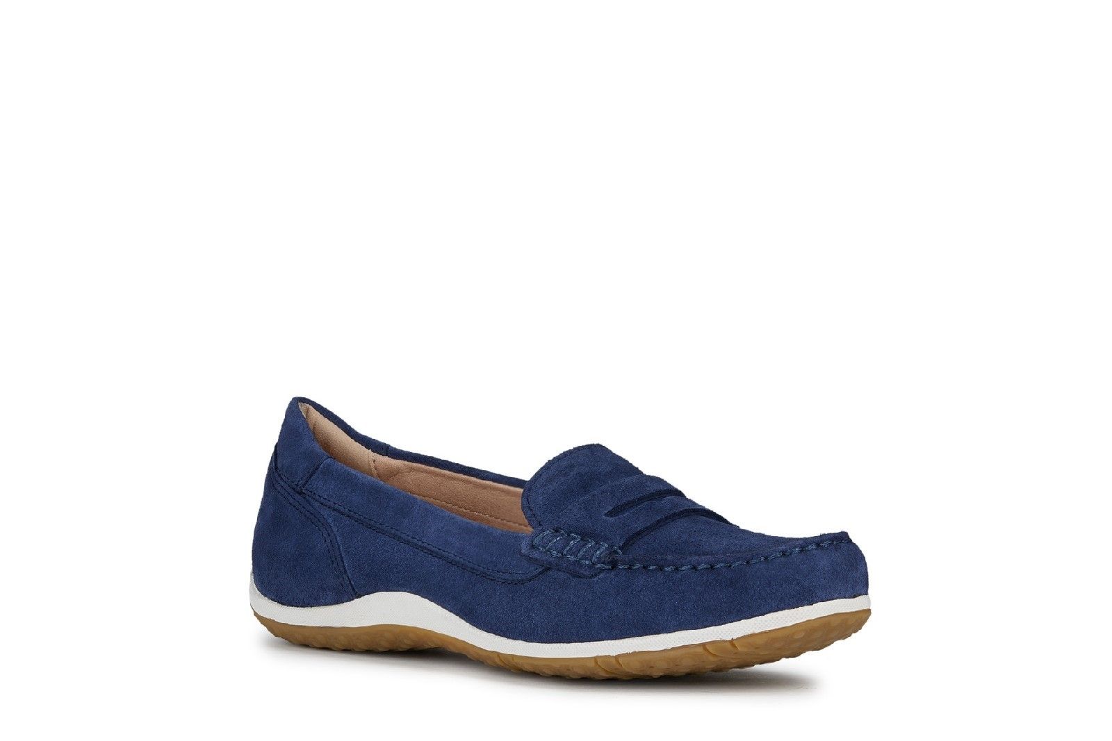 Exclusive patent. The combination of the perforated sole and resistant breathable and waterproof membrane allow for natural temperature regulation, creating the perfect microclimate inside the shoe.It keeps feet dry and comfortable for the whole day.Exclusive Patent. 
Perforated Sole. 
Breathable and waterproof membrane.