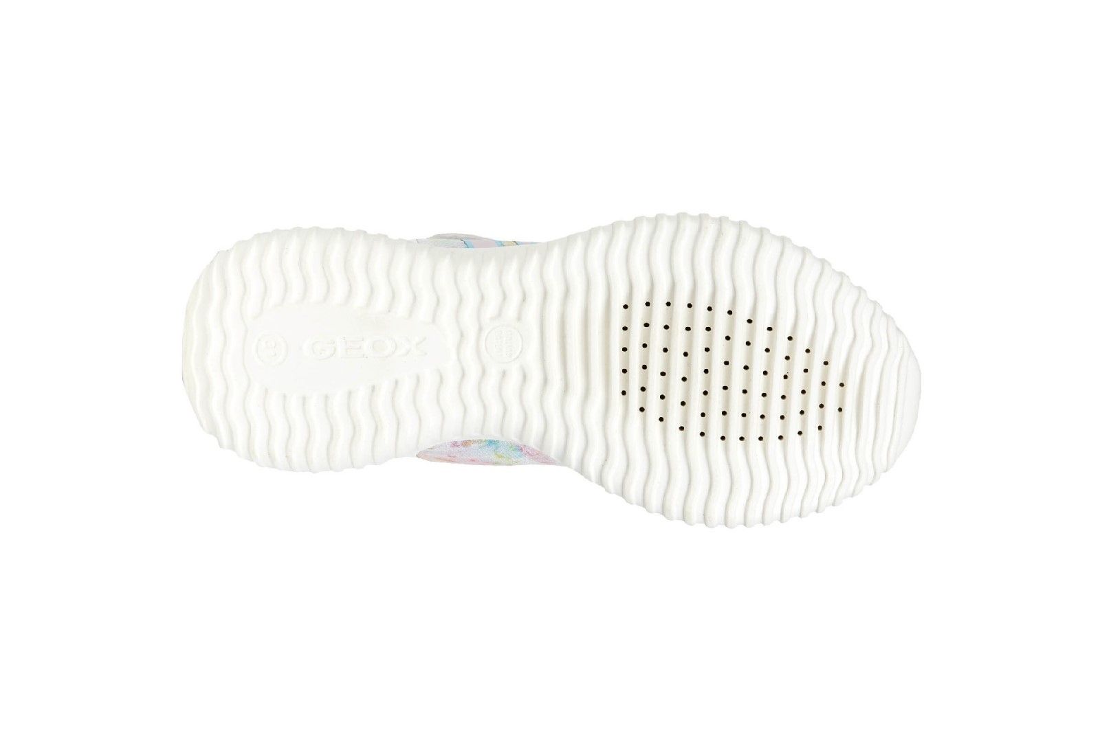 Strong and comfortable.Exclusive patent. Perforated sole. Resistant breathable and waterproof membrane allow for natural temperature regulation, creating the perfect microclimate inside the shoe that keeps feet dry and comfortable for the whole day.Perforated Sole. 
Super Lightweight Outsole.