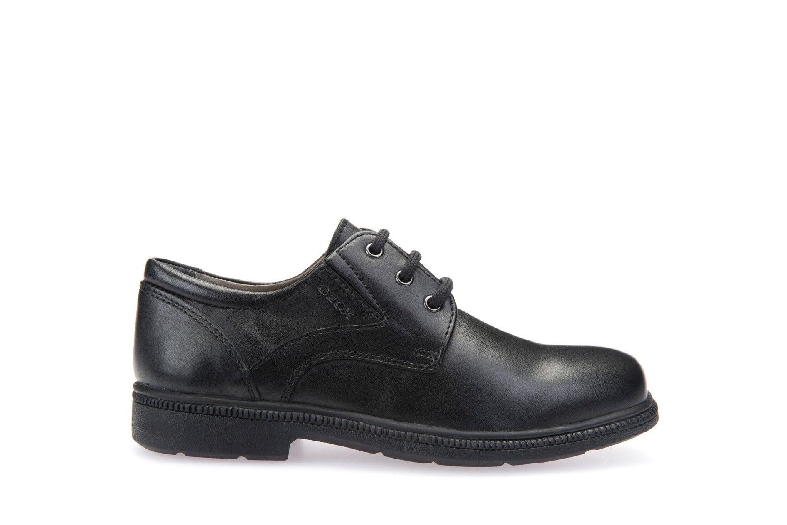 Strong and comfortable.Exclusive patent. Perforated sole. Resistant breathable and waterproof membrane allow for natural temperature regulation, creating the perfect microclimate inside the shoe that keeps feet dry and comfortable for the whole day.Uniform. 
Full Leather Upper. 
Lightweight Outsole.