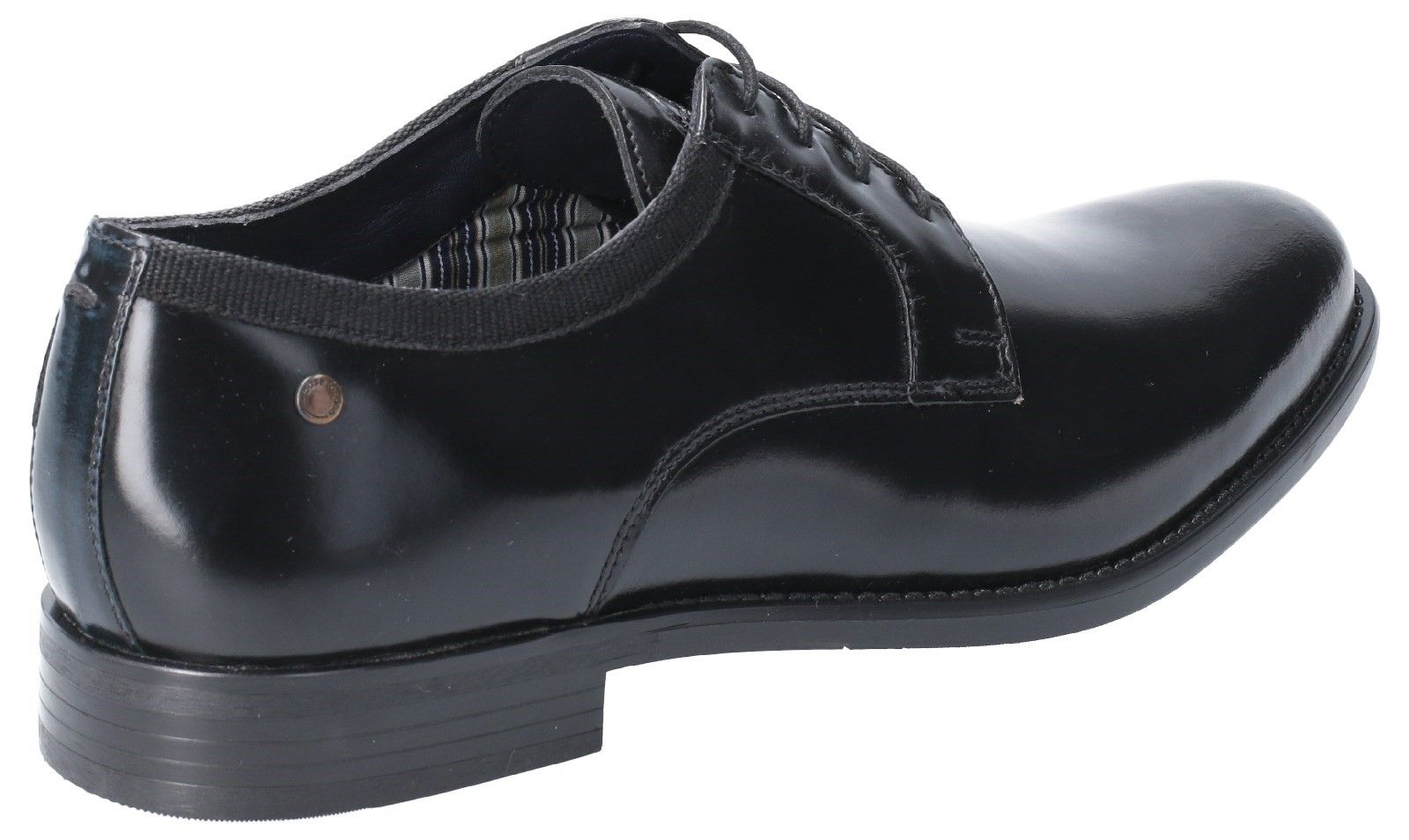 Nero Hi Shine is a crisp statement shoe from our new Base London Vino collection. With its prominent resin outsole, this Nero Oxford shoe offers a nostalgic nod to vintage style, whilst delivering a fashion forward contemporary feel. Derby Shoe. 
Resin Sole.
