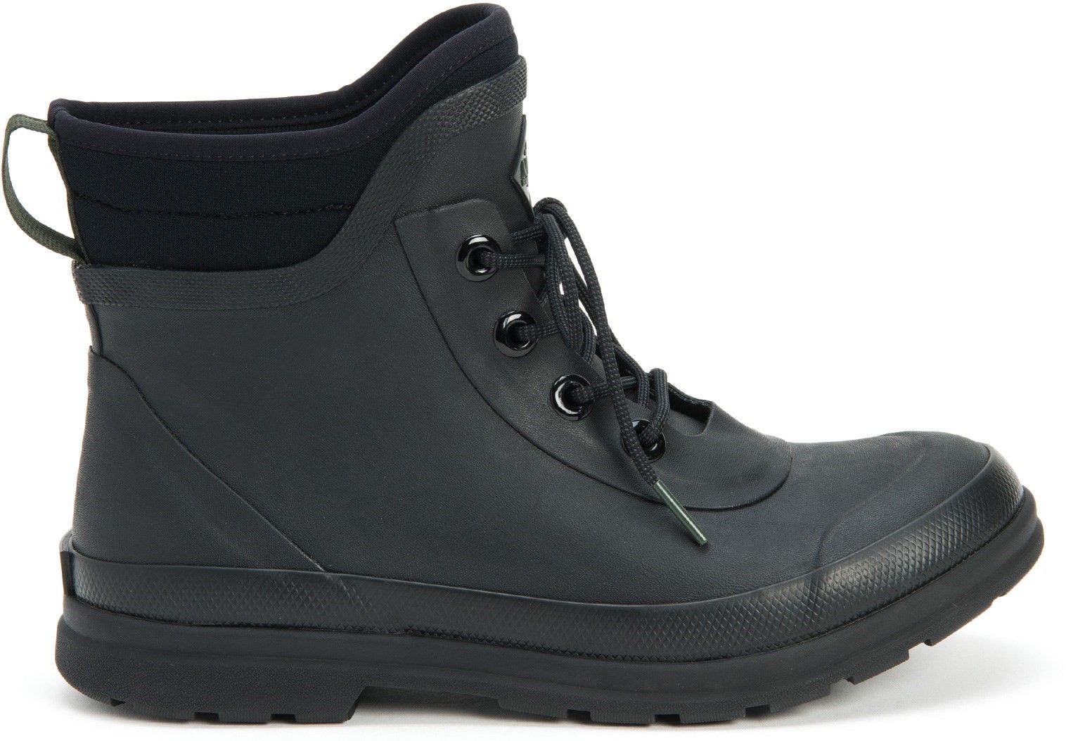 Originals Lace Up Boot by Muck Boots - Neoprene booties are wrapped in soft rubber for comfortable waterproof protection. Moulded PU footbeds with memory foam top covers offer maximum comfort and the antimicrobial insert topcover keeps you fresh100% Waterproof. 
Full Neoprene Bootie exposed at collar for added comfort. 
Moulded PU insert with memory foam for superior underfoot comfort. 
Antimicrobial insert topcover for odour and moisture management. 
Easy on/off design.