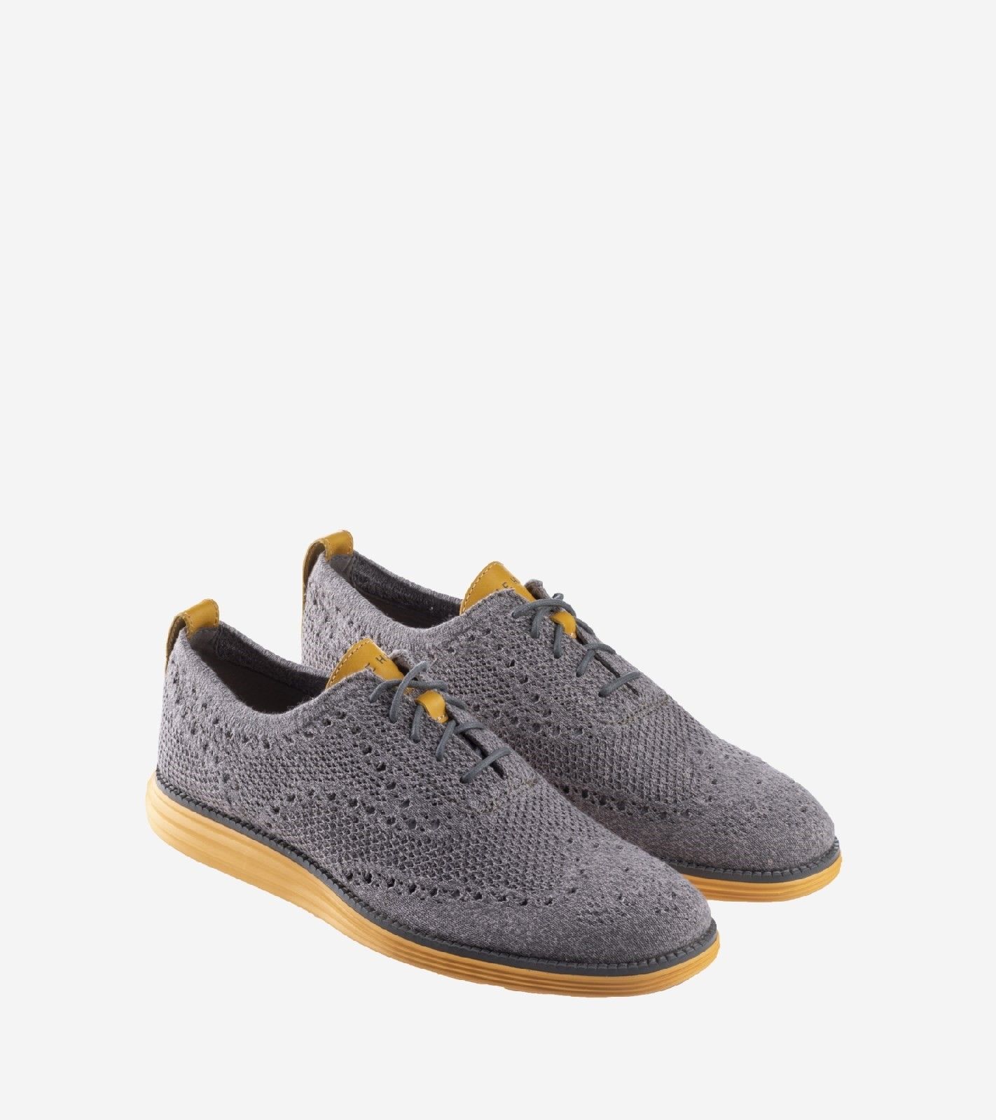 The Men's OriginalGrand Wingtip Oxford is crafted in ultra-breathable Stitchlite knit, these oxfords are designed to maximize airflow between the shoe and your foot. Our Grand.OS energy foam brings targeted comfort to every step All over knit oxford upper. 
Fully padded sock lining for ultimate comfort.. 
EVA midsole cushioned with our signature GRAND.OS technology, with rubber outsole..