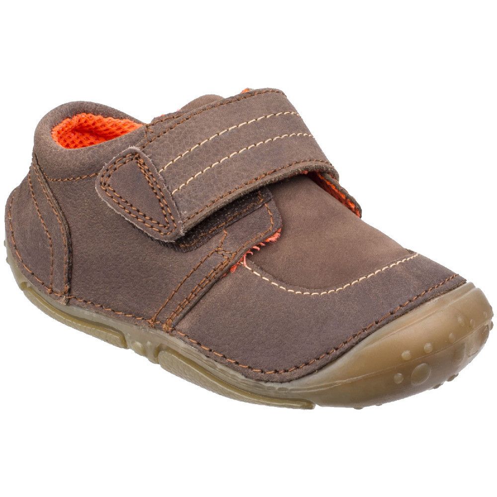 Boys pre-walker Shoes in soft leather with adjustable touch fasten and contrast stitch detail.