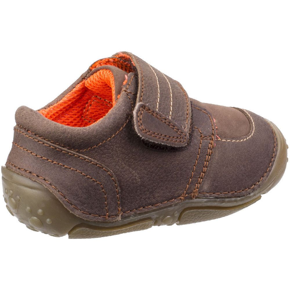 Boys pre-walker Shoes in soft leather with adjustable touch fasten and contrast stitch detail.