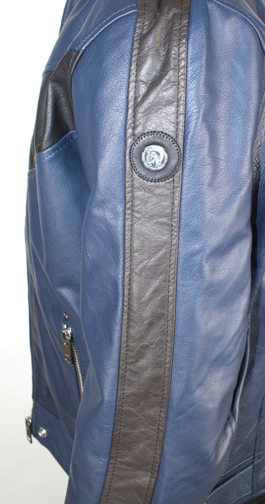 Diesel L-Reed 81EA Leather Jacket. Soft Blue Leather Jacket. Central Zip Closure. 100% Buffalo Hide. Navy With Black Contrast. Zipped Cuffs