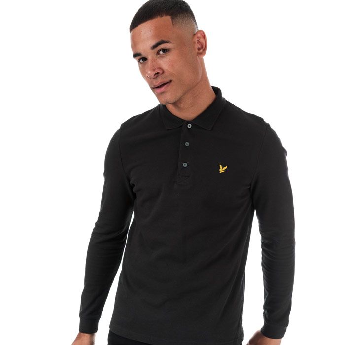 Mens Lyle And Scott Long Sleeve Polo Shirt in true black.<BR><BR>- Ribbed polo collar.<BR>- Three button placket.<BR>- Long sleeves with ribbed cuffs.<BR>- Even vented hem.<BR>- Embroidered eagle logo at left chest.<BR>- Woven herringbone back neck tape.<BR>- Regular fit.<BR>- 100% Cotton piqué.  Machine washable.<BR>- Ref: LP400VB572