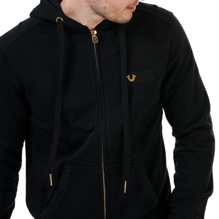 Mens True Religion Horseshoe Zip Hoody in black.<BR><BR>- Drawstring adjustable hood.<BR>- Full zip fastening.<BR>- Long sleeves.<BR>- Ribbed trims.<BR>- Kangaroo pockets.<BR>- Lightweight.<BR>- Signature logo.<BR>- 100% Cotton. Machine washable.<BR>- Ref: M16UF30D7G1118