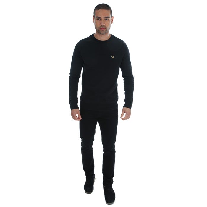 Mens True Religion Metal Horseshoe Sweatshirt in black gold.<BR><BR>-Ribbed crew neck.<BR>- Regular fit.<BR>- Long sleeves.<BR>- Cotton construction.<BR>- Ribbed trims.<BR>- True Religion horseshoe logo embroidered on chest.<BR>- 100% Cotton. Machine washable. <BR>- Ref: M16UF32D7G1118