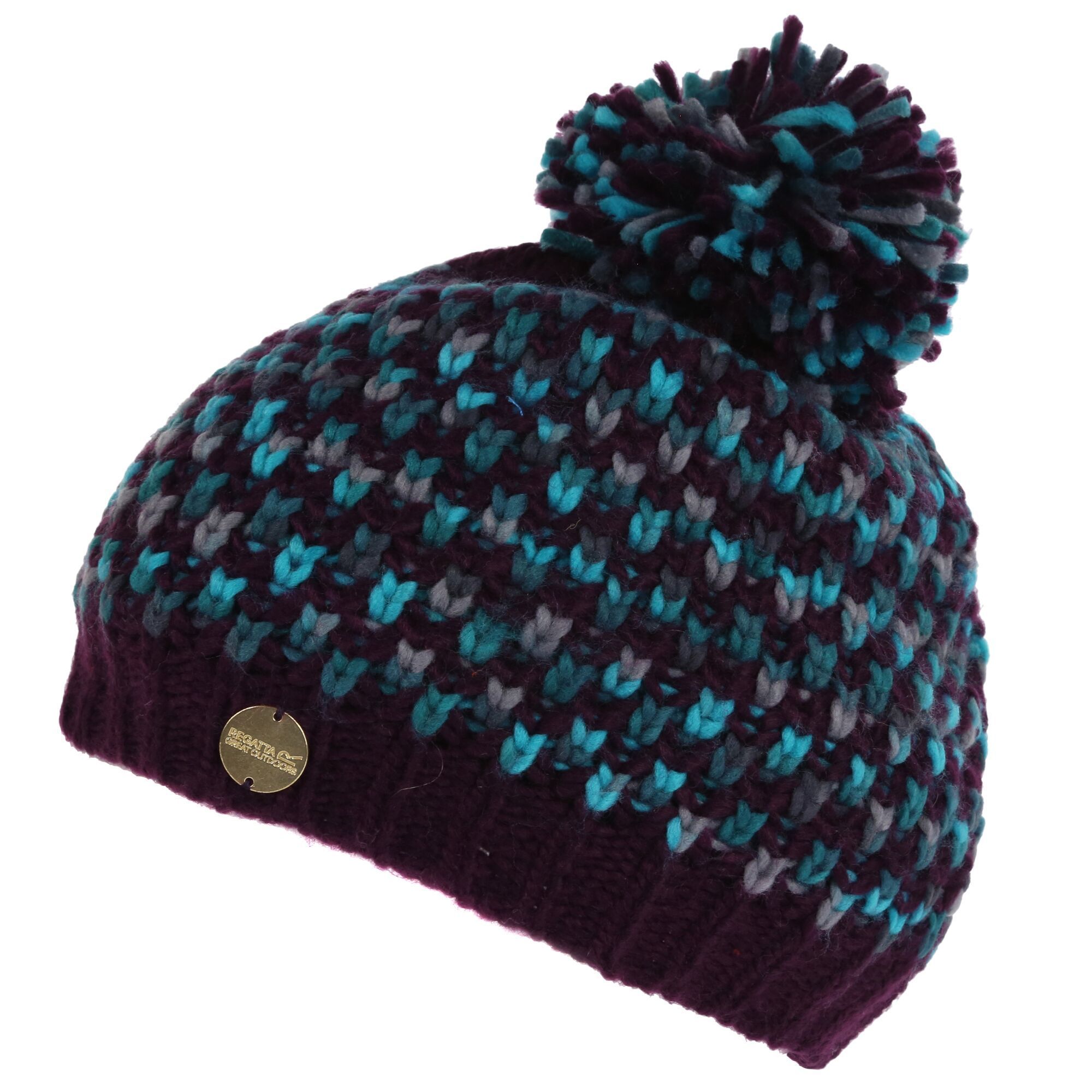 100% acrylic knit. Knitted pom pom. 100% polyester short pile fluffy fleece lining.