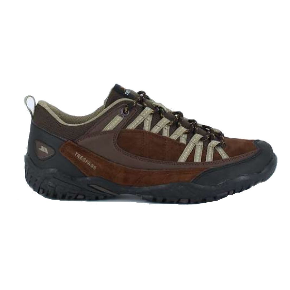 Mens walking lifestyle low. Easy-flow lacing system. Arch stabilising and supportive shank. Cushioned and contoured footbed. Upper: Cow suede/PU/Textile, Lining: Textile, Insole: Moulded EVA, Outsoule: Rubber.
