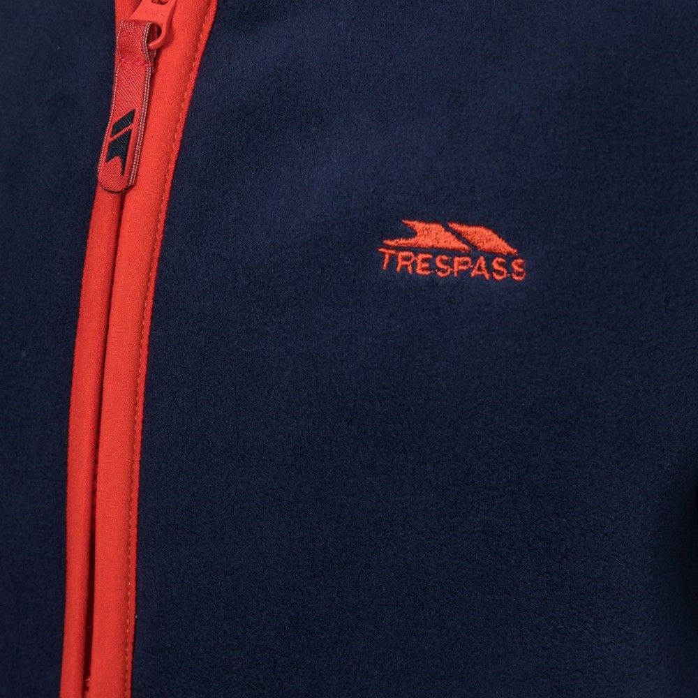 Knitted, 100% Polyester. Textured fleece with brushed back. 2 pockets. Binding at cuffs and hood. Airtrap, 320gsm.