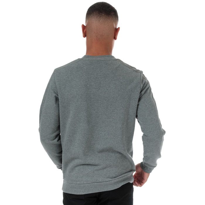 Mens Lyle And Scott Fabric Mix Crew Neck Sweatshirt in mid grey marl.<BR><BR>- Ribbed crew neck.<BR>- Long sleeves.<BR>- Tonal tape detail at shoulders and sleeves.<BR>- Embroidered eagle logo at centre chest.<BR>- Ribbed cuffs and hem.<BR>- Woven herringbone back neck tape.<BR>- Soft loopback cotton fleece construction.<BR>- Body: 100% Cotton.  Trim: 100% Nylon.  Machine washable.<BR>- Ref: ML1253VT28