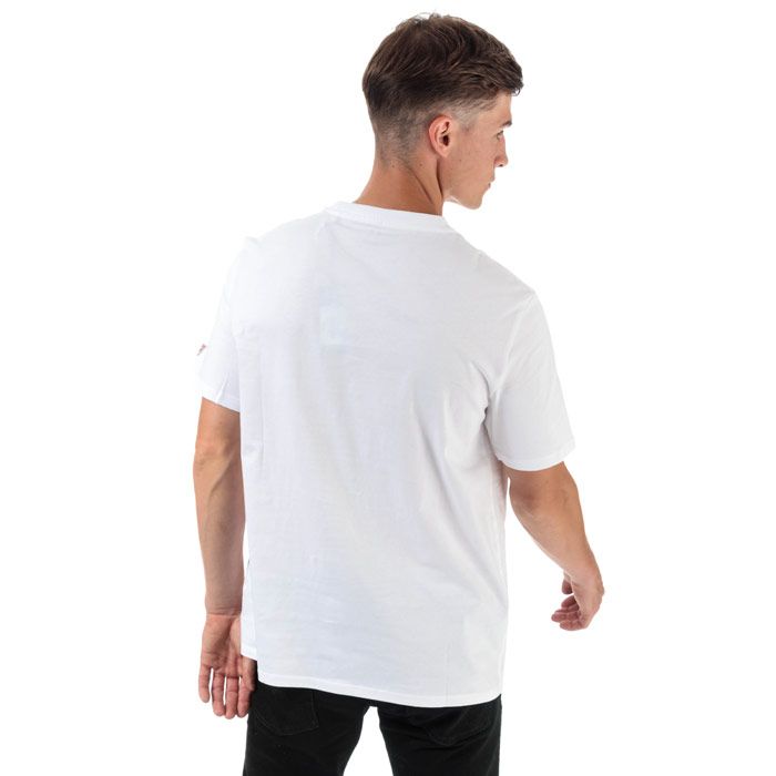 Mens Guess Waterline T-Shirt in white.<BR><BR>- Ribbed crew neck.<BR>- Short sleeves.  <BR>- Beach graphic print with Guess branding.<BR>- Woven Guess brand tab at left sleeve.<BR>- Tonal back neck tape.<BR>- Comfortable cotton jersey construction.<BR>- Regular fit.<BR>- 100% Cotton.  Machine washable.  <BR>- Ref: MOGI66