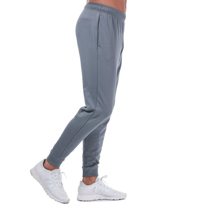 Mens New Balance Core Fleece Jog Pant in Grey.<BR><BR>- Thermal properties.<BR>- Moisture wicking NB DRY technology.<BR>- Elasticated ribbed waist.<BR>- Internal drawcords.<BR>- Side welt pockets.<BR>- Ribbed cuffs.<BR>- Brushed fleece lining.<BR>- Inside leg length: 29 inches approximately.<BR>- 100% Polyester. Machine Washable.<BR>- Ref: MP73011<BR><BR>Measurements are intended for guidance only.