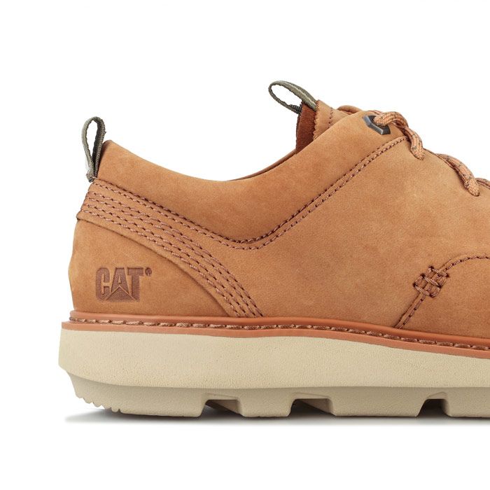 Mens Caterpillar Brusk Shoe.<BR>- Lightweight Construction<BR>- Durable & comfortable Mid Sole.<BR>- Padded Ankle.<BR>- CAT logo embossed to heel.<BR>- Suede leather upper<BR>-P724453.
