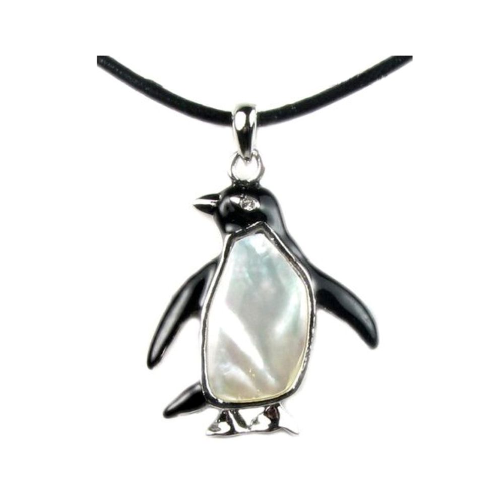 Mother of pearl Pendant Penguin This pendant is made of a Penguin-shaped Mother of pearl shell. The mounting is in copper. Colors are natural. The eye is composed of a white zirconia crystal. The dimensions are around 33 x 40 mm. Delivered with a 40 cm leather cord chain. Pendant Features: Material: Mother of pearl Mounting: copper